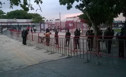 Aficionados de Pumas sufren odisea en Veracruz