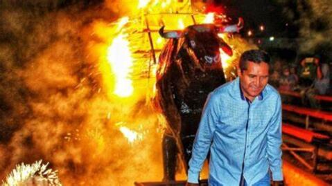 Quema de "toritos" en fiesta deja 19 personas heridas por quemaduras en Motul, Yucatán