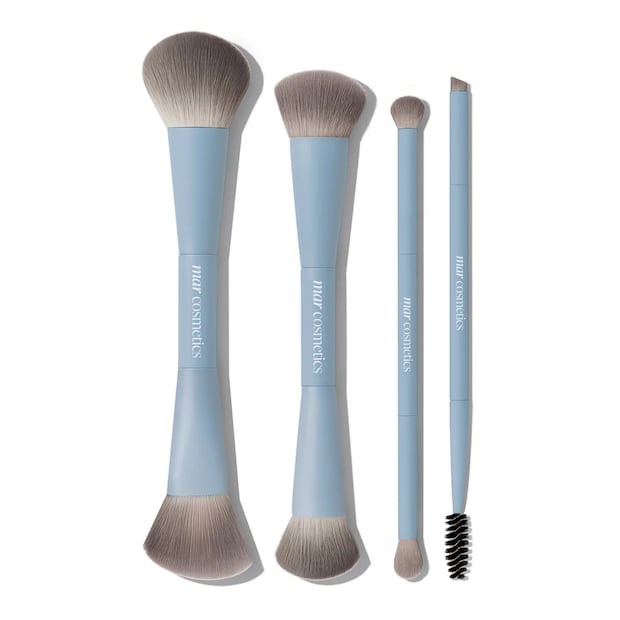 Kit de 4 brochas 2 en 1 que facilitan tu rutina de maquillaje y ahorran espacio. Foto: Marc Cosmetics