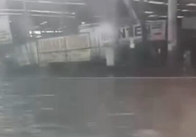 Lluvias dejan encharcamientos en la Vía José López Portillo, en Edomex; hay afectaciones viales, principalmente, hacia Coacalco