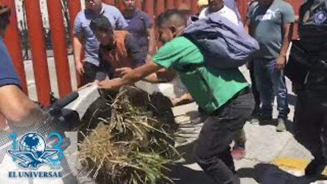 Desalojan San Lázaro; CNTE bloquea nuevamente los accesos