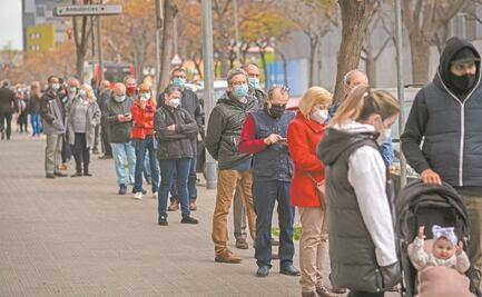 Situación de vacuna de AstraZeneca se complica por coágulos