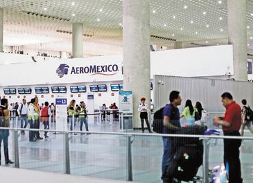 Aerolíneas suben tarifas premium