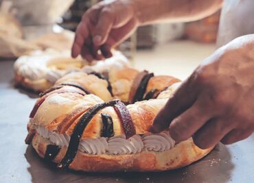 ¿Cuántas calorías tiene una rosca de reyes rellena?