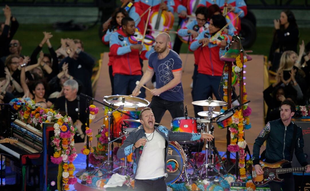El estadio Levi´s de Santa Clara recibió a Coldplay para el espectáculo de medio tiempo del Super Bowl 50 
FOTO: Reuters
