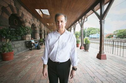 Deslindan a Meade de "estafa maestra"