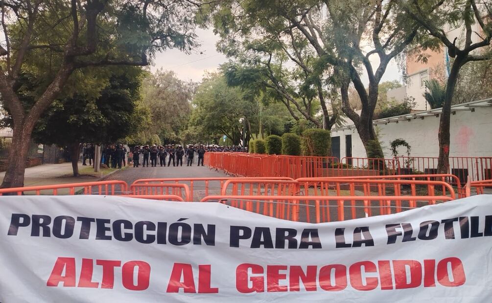 Protesta afuera de embajada de Israel en México (3/10/2025). Foto: Eduardo Dina / EL UNIVERSAL