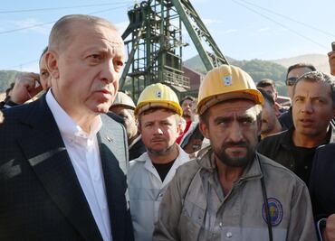 Presidente turco anuncia muerte de último minero atrapado en mina de carbón tras explosión