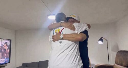 Elecciones Panamá: Candidato Raúl Mulino vota y después va a abrazar al expresidente señalado de lavado de dinero