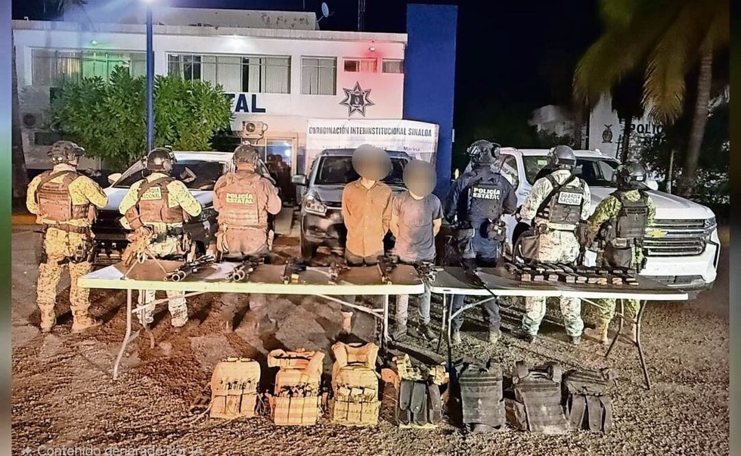 Autoridades federales decomisaron una ametralladora, seis armas largas y siete vehículos con reporte de robo, uno de ellos con blindaje artesanal. Foto: Especial