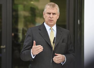 Príncipe Andrés de Inglaterra recibe notificación de demanda por abuso sexual