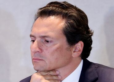 Emilio Lozoya left hospital, wears ankle monitor