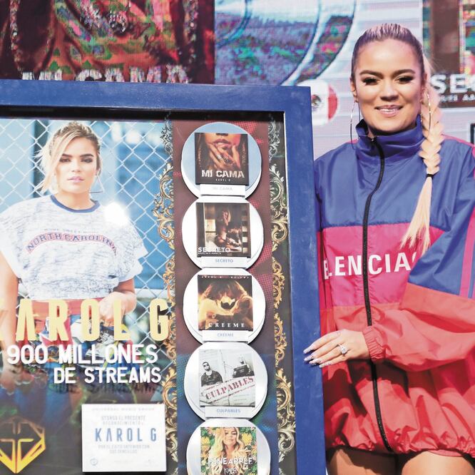 Recibió reconocimientos por 900 millones de streams de canciones como “Mi cama”. FOTOS: ARIEL OJEDA. EL UNIVERSAL