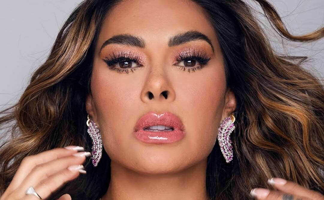 Galilea Montijo derrochó sensualidad en su vestido de látex. Foto: Instagram @galileamontijo