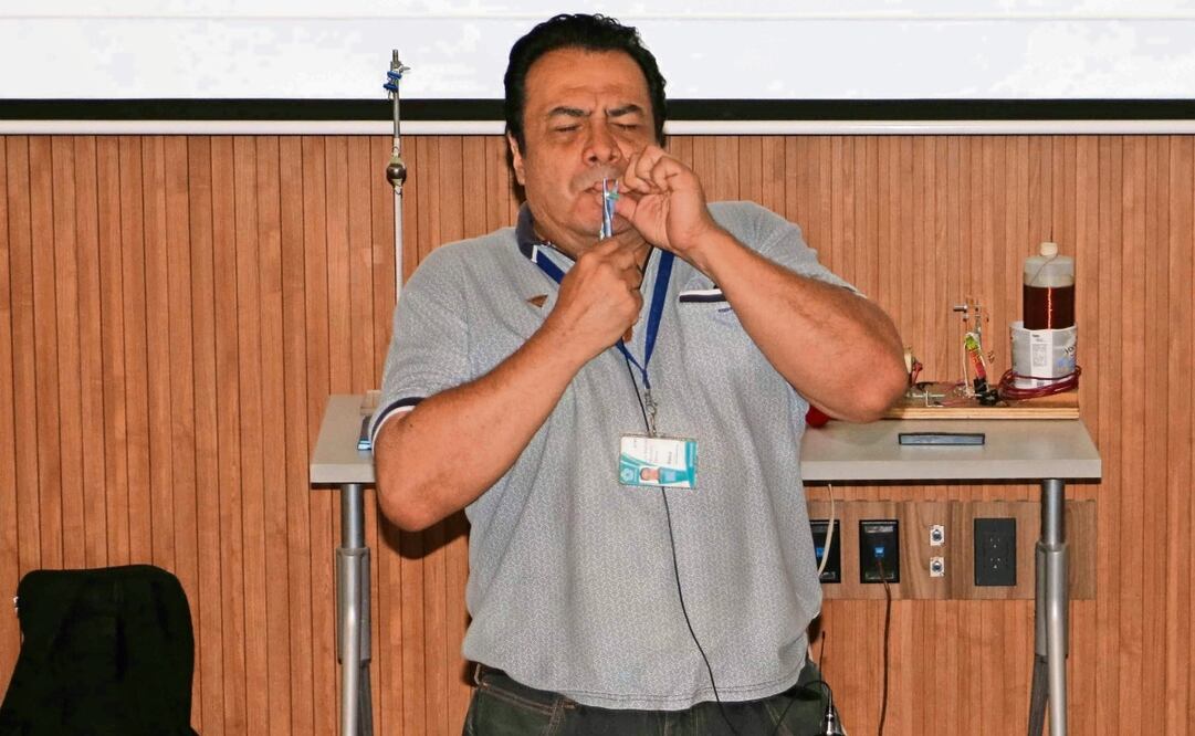 El doctor Luis Manuel Montaño en el aniversario del Circo de la Física, en abril pasado. Foto: CINVESTAV