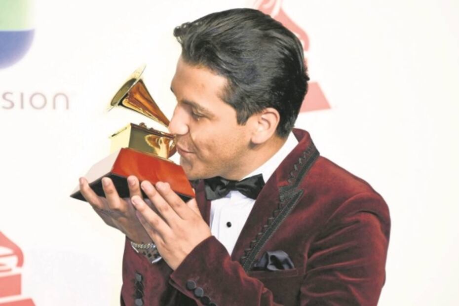 Nodal, el camaleón que rompió con el regional