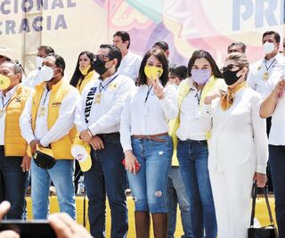 AMLO busca reconstruir viejo régimen: PRD