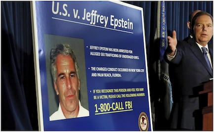 El príncipe Andrés, "perplejo" ante los llamados a cooperar en el caso Jeffrey Epstein
