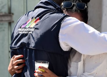 "Por fin te encontré", la frase que acompañó el abrazo capturado en foto en casa del horror de Atizapán