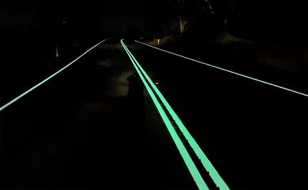 Australia tiene carriles fosforecente por las noches