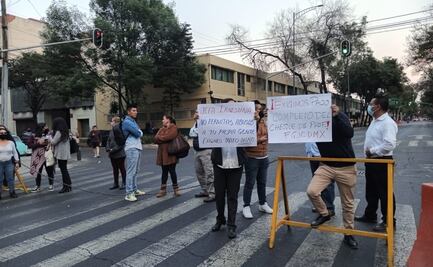 Trabajadores de la Fiscalía de la CDMX protestan contra descuentos injustificados