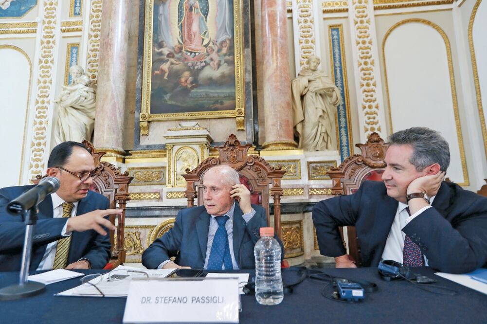 En el seminario en honor a Giovanni Sartori, se elogió la inclusión que hizo este autor de nuevos conceptos para analizar el constitucionalismo (JUAN CARLOS REYES. EL UNIVERSAL)