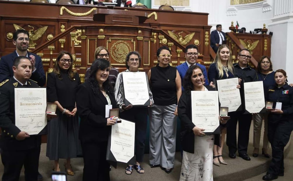 Dicho galardón se entrega a las personas que más destacaron en sus distintas áreas. Fotos: Especiales.