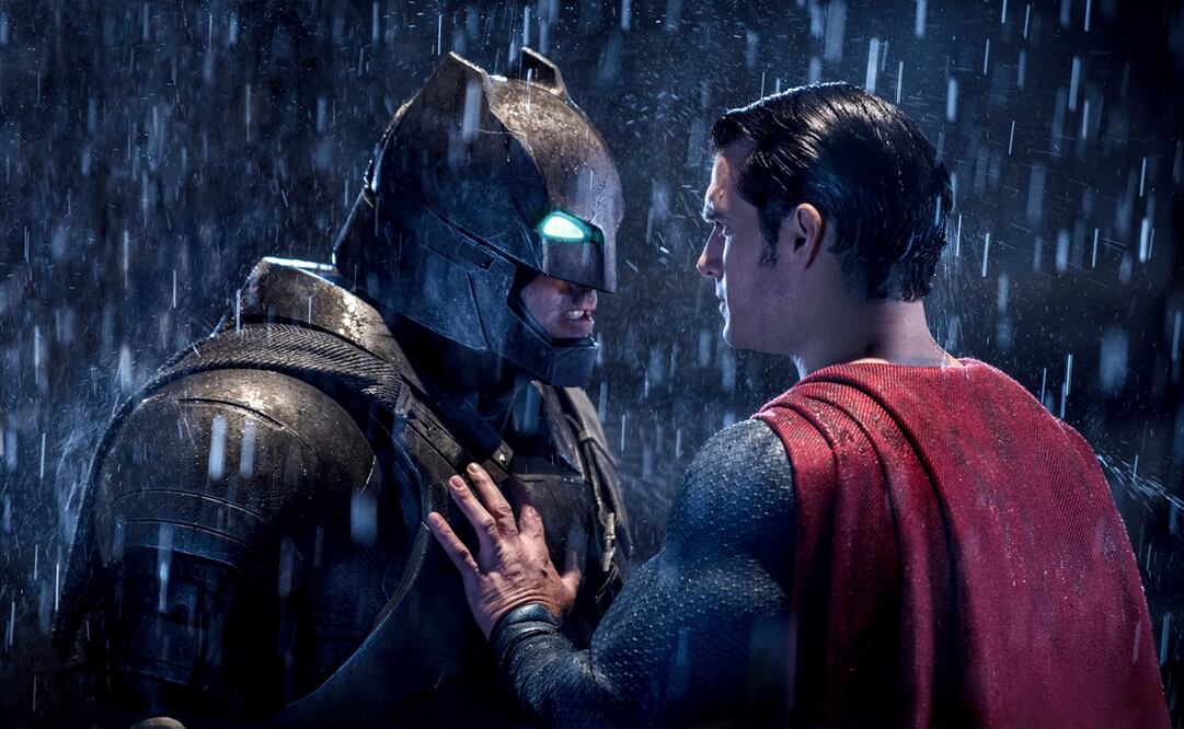 Ben Affleck (Batman) y Henry Cavill (Superman). Foto: AP