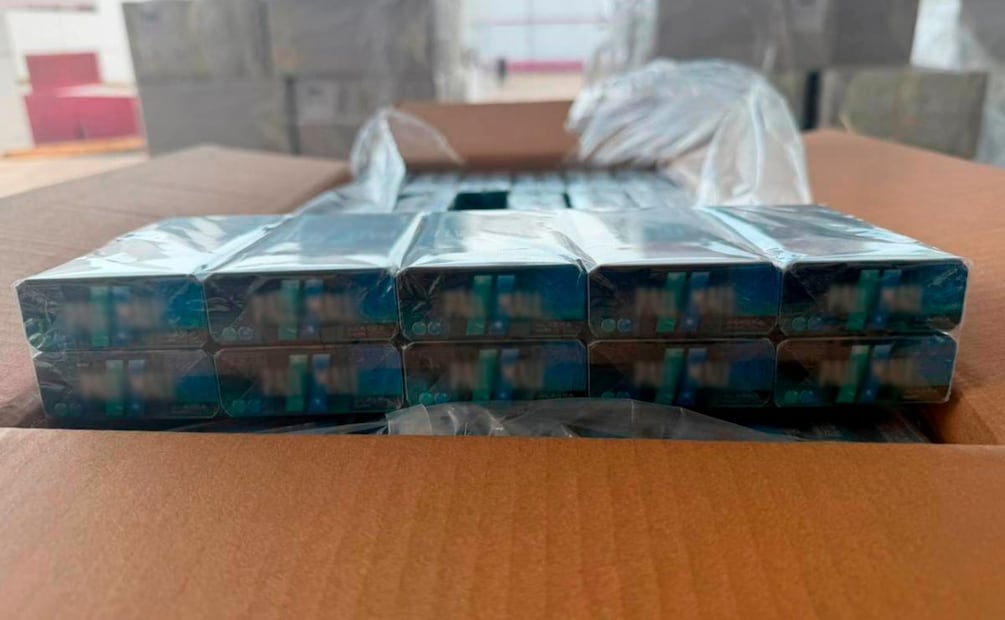 Marina asegura más de 19 mil kilos de tabaco ilegal en el AICM (09/01/2026). Foto: Especial