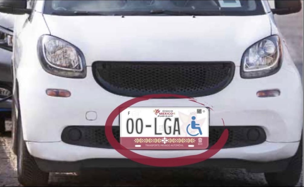 Las placas nuevas para personas con discapacidad tienen descuento en el Edomex. Foto: Secretaría de Finanzas del Estado de México