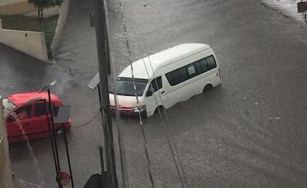 Lluvia provoca inundaciones en Tultitlán y Coacalco