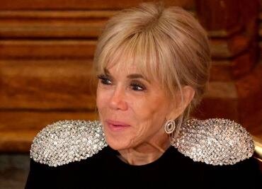 Justicia francesa absuelve a mujeres por comentarios sobre esposa de Macron; dijeron que Brigitte Macron era transexual