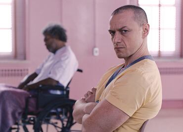 "Glass" sigue al frente en la taquilla norteamericana