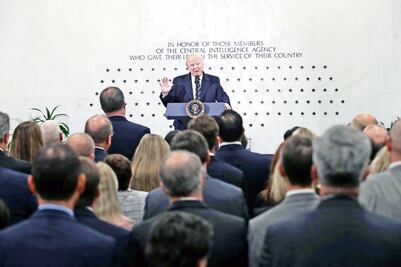 Declara presidente de EU guerra a la prensa