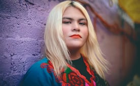 Artista trans acusa falta de inclusión 
