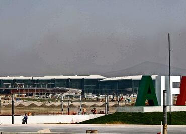 AMLO: la aerolínea de carga DHL comenzará operaciones en el AIFA a finales de febrero