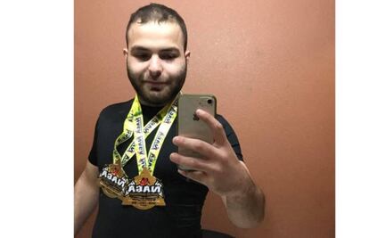 Antisocial, paranoico: así describe hermano al atacante de Colorado