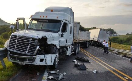 Cierran circulación en autopista La Pera-Cuautla por accidente