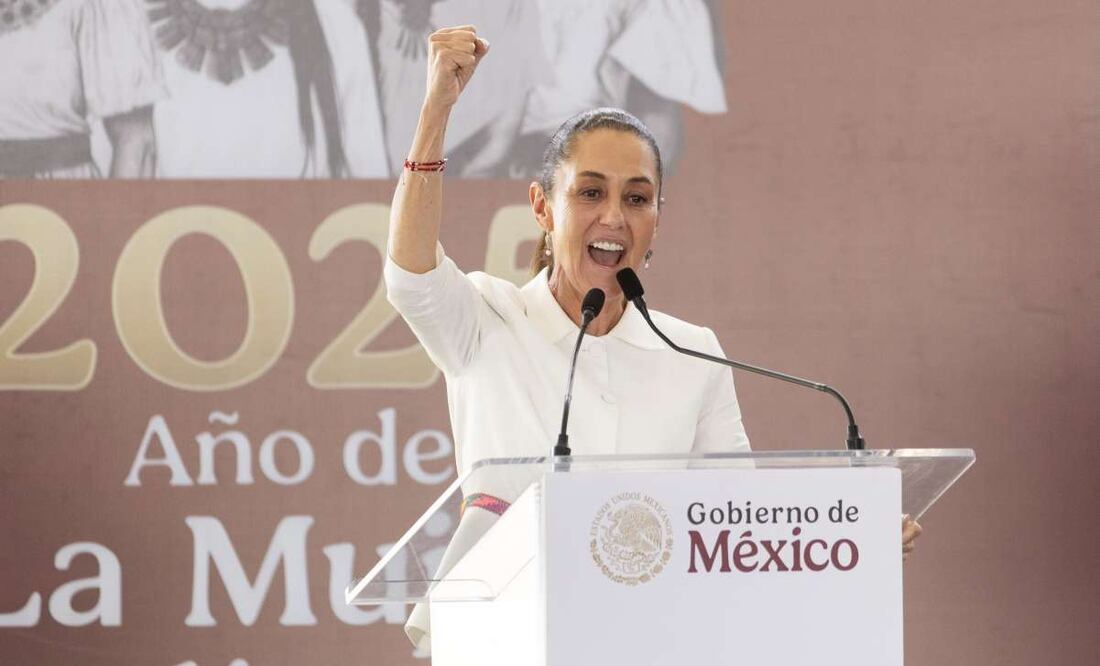La presidenta Claudia Sheinbaum Pardo encabeza el evento Pensión Mujeres Bienestar, en Guadalupe Victoria, Durango. Foto: Hugo Salvador/ EL UNIVERSAL