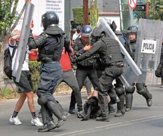 Libre, policía acusado de desaparición forzada, en Jalisco