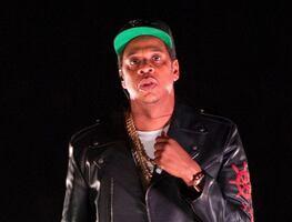 Él es Jay Z, rapero acusado de violación junto a "Diddy" Combs; califica de chantaje la demanda