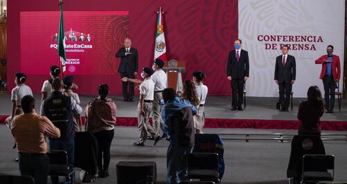AMLO encabeza ceremonia de inicio de ciclo escolar 2020-2021