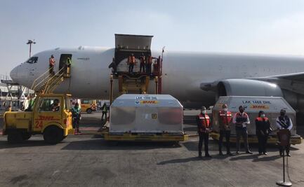 Llega cargamento de 852 mil dosis de vacunas de Pfizer a CDMX