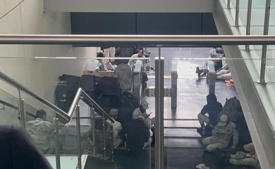 La senadora Claudia Anaya denunció la presencia dentro de las instalaciones de la Cámara Alta, de una célula de la Guardia Nacional "sin justificación alguna" este miércoles 8 de octubre de 2025. Foto: Berenice Fregoso/ EL UNIVERSAL