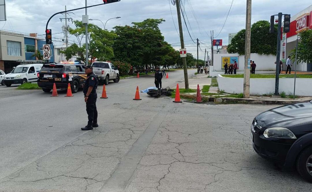 Muere motociclista tras ser atropellado por una camioneta de seguridad privada en Yucatán (24/09/2025). Foto: Especial
