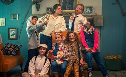 ¿Qué pasa si un adulto se porta mal en Navidad?, esta comedia musical lo revela