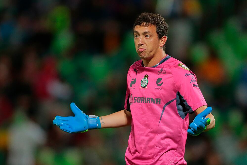 Imago7. El arquero argentino en un partido con Santos, su ex equipo.