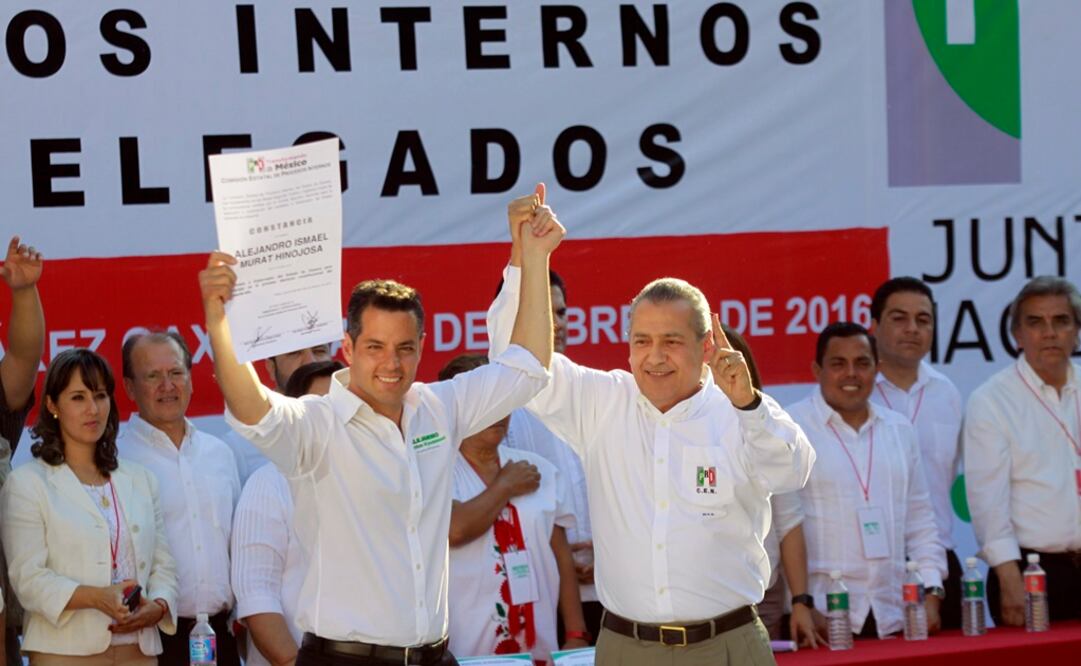 Beltrones encabezó la convención estatal de delegados priístas, en la cual fue declarado candidato a gobernador,  Alejandro Murat. /Quadratín