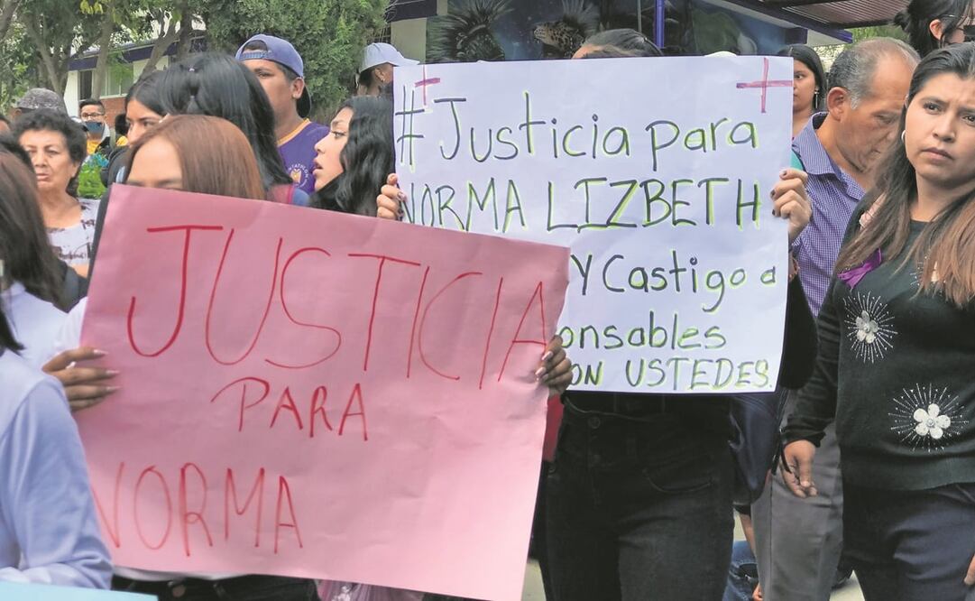 Familiares de Norma exigen justicia en el caso, al tiempo que autoridades buscan a la alumna que la agredió. Foto: Archivo / EL UNIVERSAL