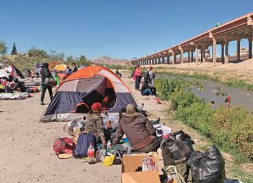 Instalan campamento en frontera como protesta